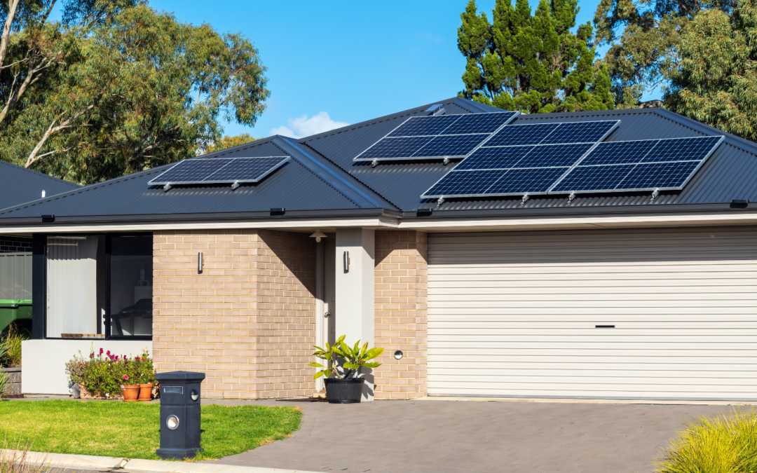 Solar-Panels-Renewable-Energy-House-2-Home